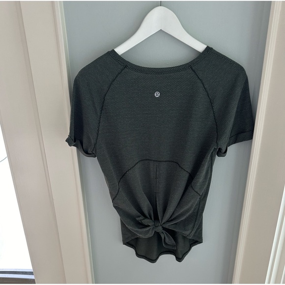 Lululemon Open Up Tie Back Tee - Picture 5 of 6